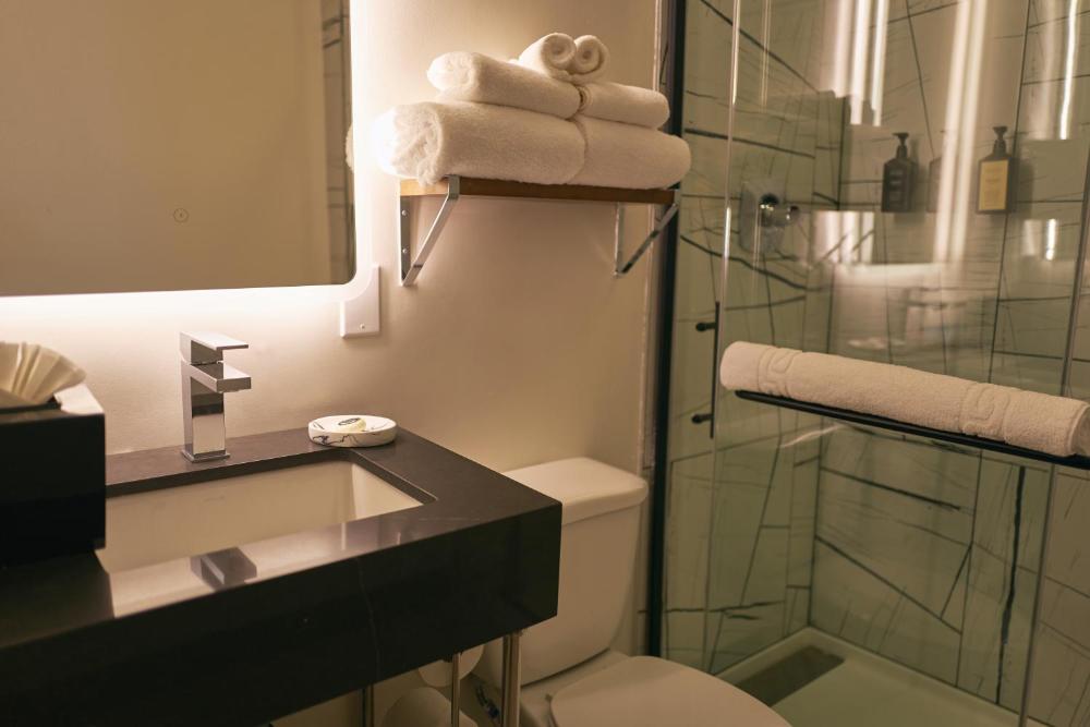Executive King Room interior